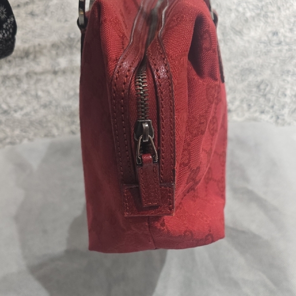 Gucci Red Satchel Sophisticated Leather Design Amazing Condition In And Out - Picture 6 of 10